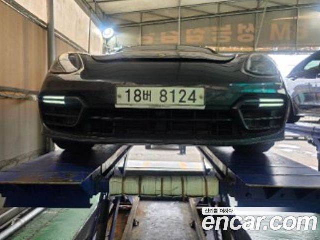 Porsche Panamera 2019