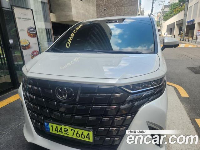 Toyota Alphard 2024