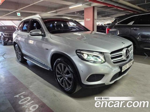 Mercedes-Benz GLC-Class 2018