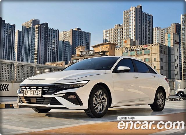 Hyundai AVANTE 2024