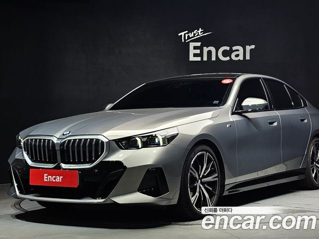 BMW 5-Series 2025