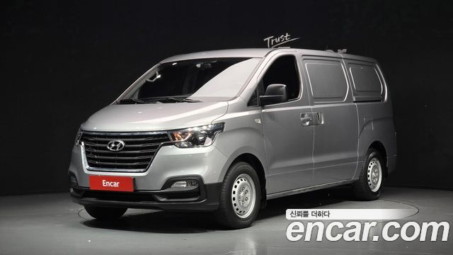 Hyundai Starex 2018