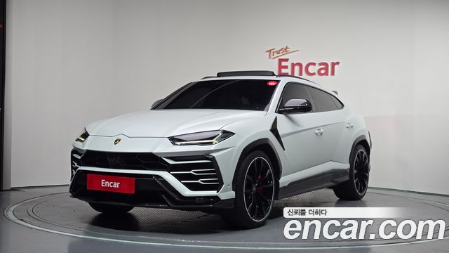Lamborghini Urus 2021
