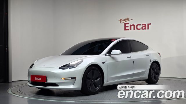 Tesla Model 3 2020
