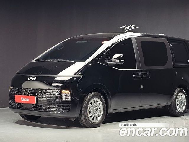 Hyundai Staria 2025