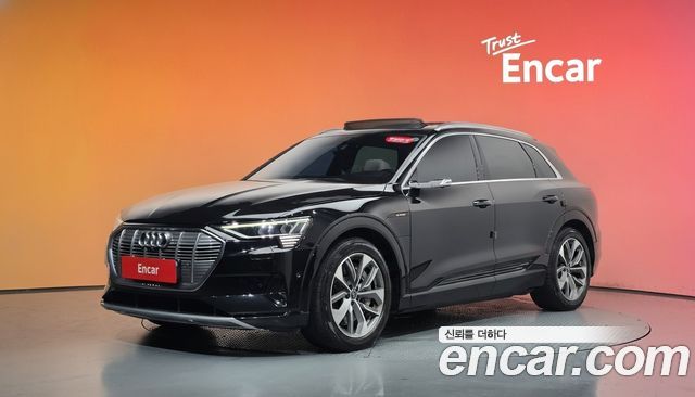 Audi e-tron 2022