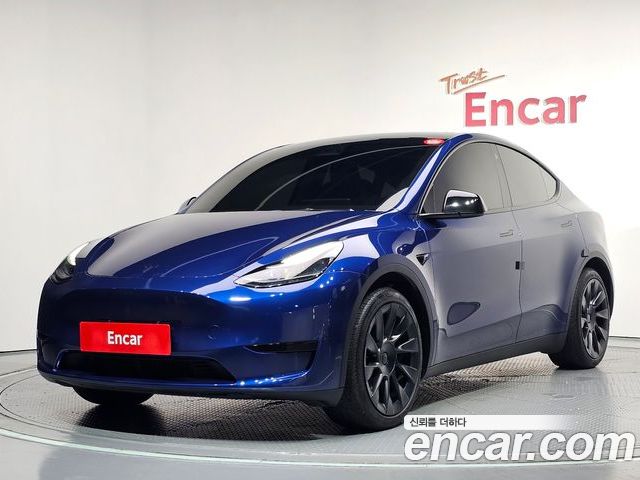 Tesla Model Y 2023
