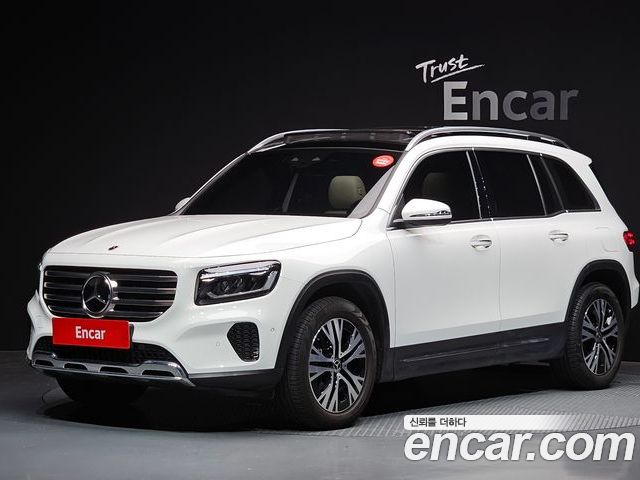 Mercedes-Benz GLB-Class 2024