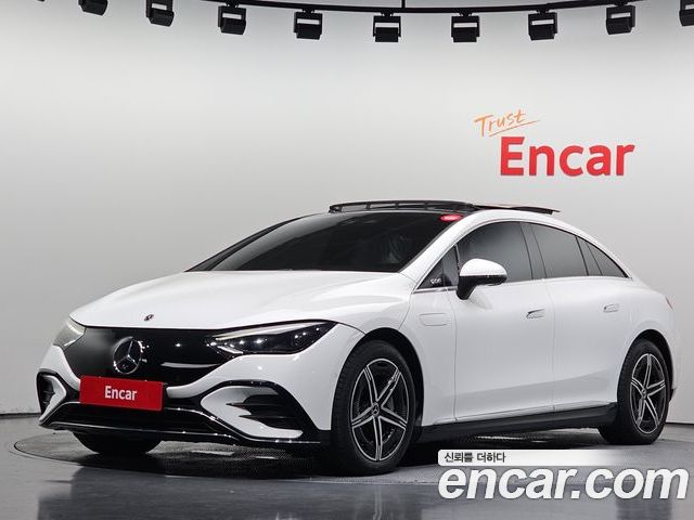 Mercedes-Benz EQE 2024