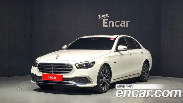 Mercedes-Benz E-Class 2021