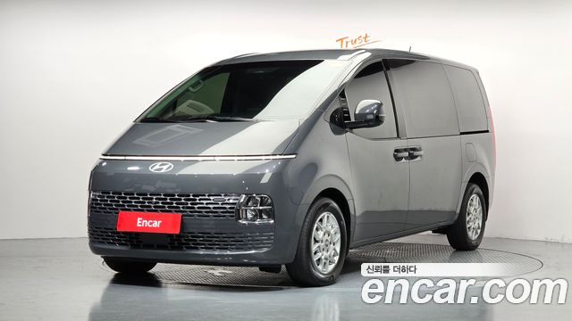 Hyundai Staria 2025