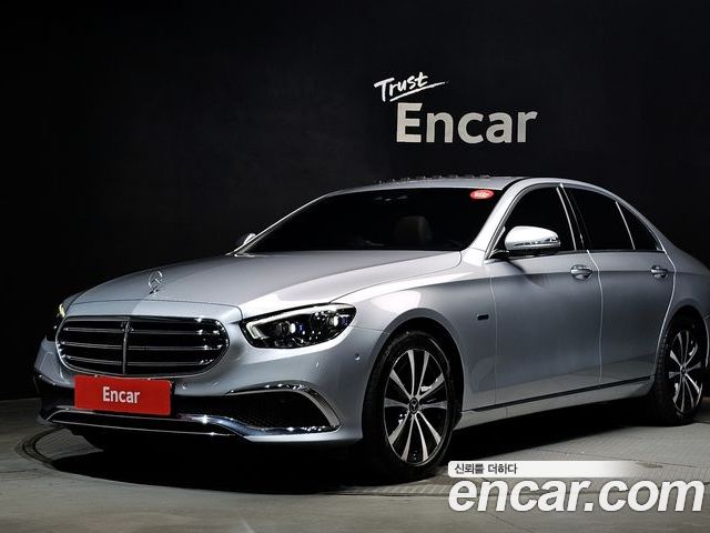 Mercedes-Benz E-Class 2021