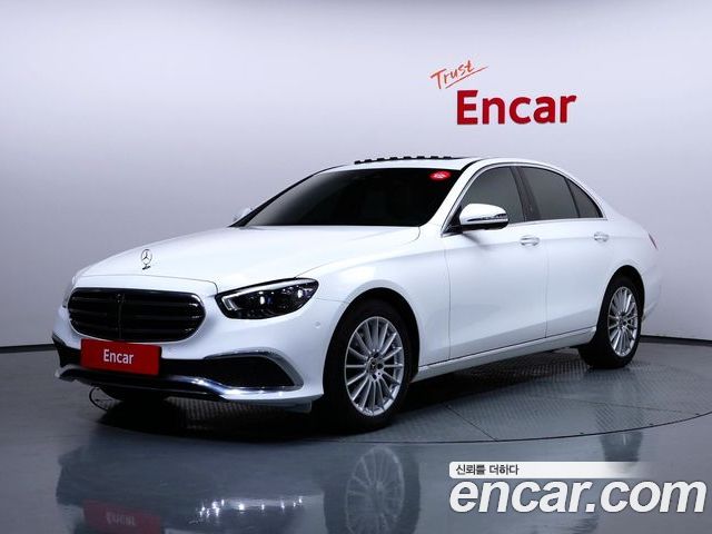 Mercedes-Benz E-Class 2023