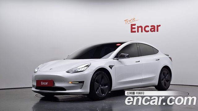 Tesla Model 3 2020