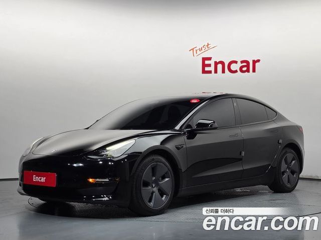 Tesla Model 3 2022