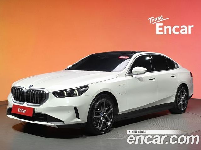 BMW 5-Series 2025
