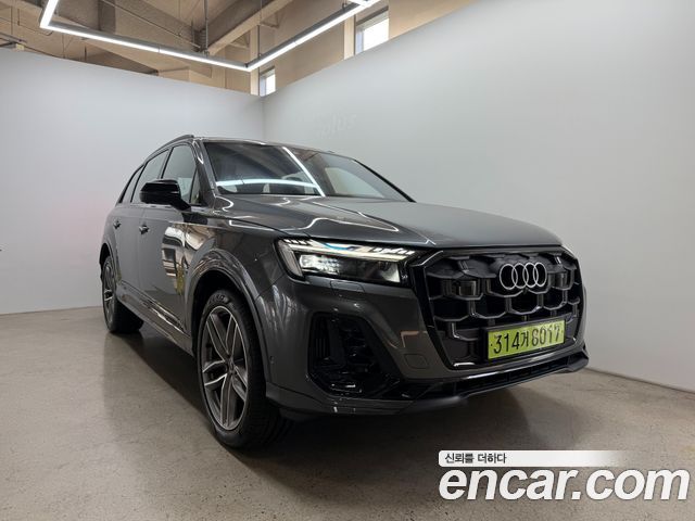 Audi Q7 2025