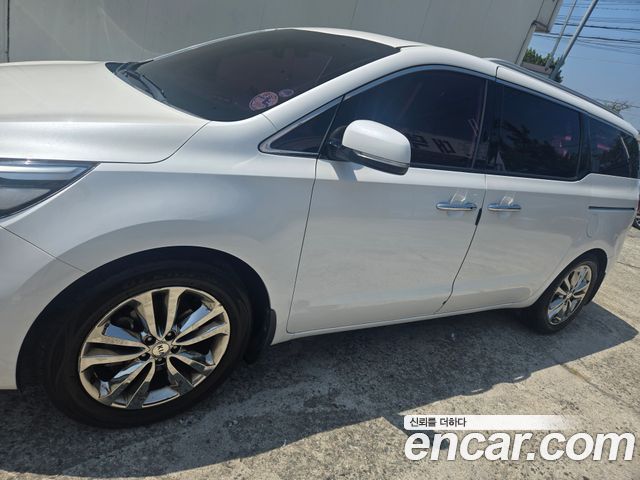 Kia Canival 2018