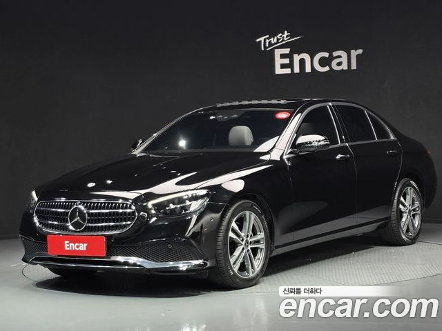 Mercedes-Benz E-Class 2023
