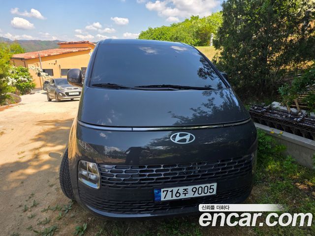 Hyundai Staria 2025