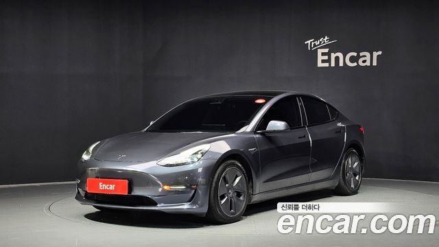 Tesla Model 3 2022