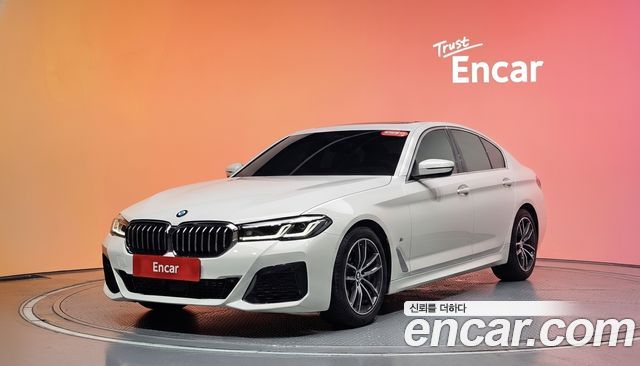 BMW 5-Series 2023