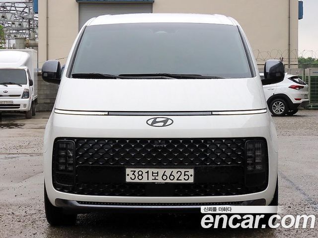Hyundai Staria 2024
