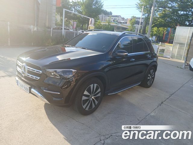 Mercedes-Benz GLE-Class 2025
