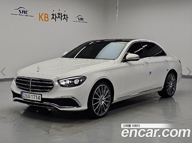Mercedes-Benz E-Class 2023