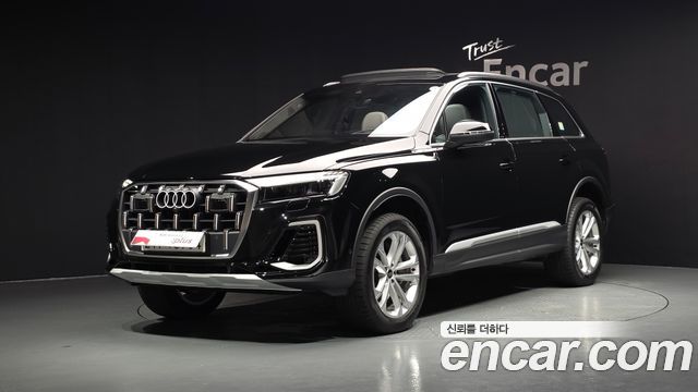 Audi Q7 2024
