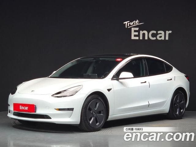 Tesla Model 3 2022