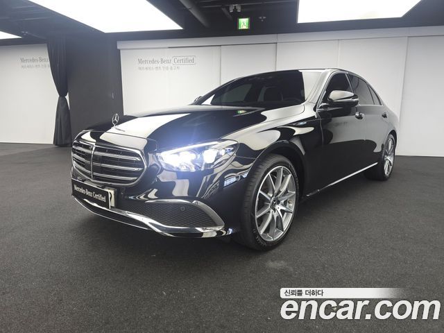 Mercedes-Benz E-Class 2022