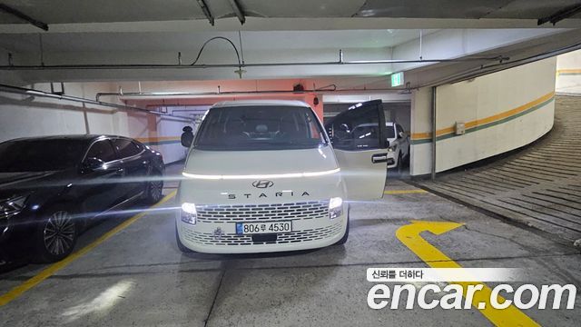 Hyundai Staria 2021