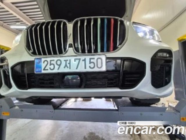BMW X5 2021