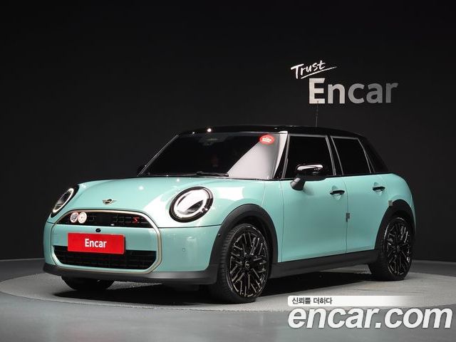 Mini Cooper 2024
