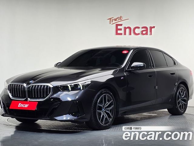 BMW 5-Series 2025