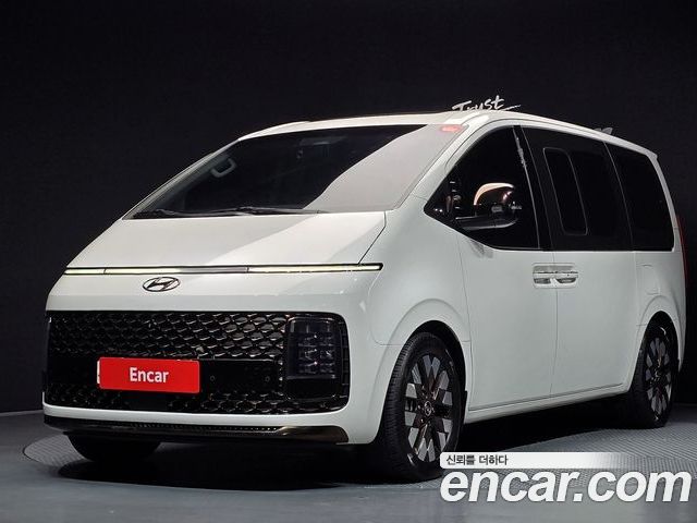 Hyundai Staria 2021