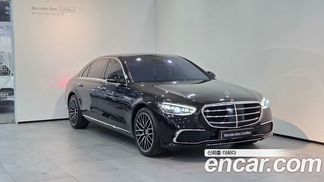 Mercedes-Benz S-Class 2025