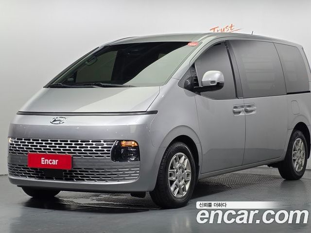 Hyundai Staria 2023