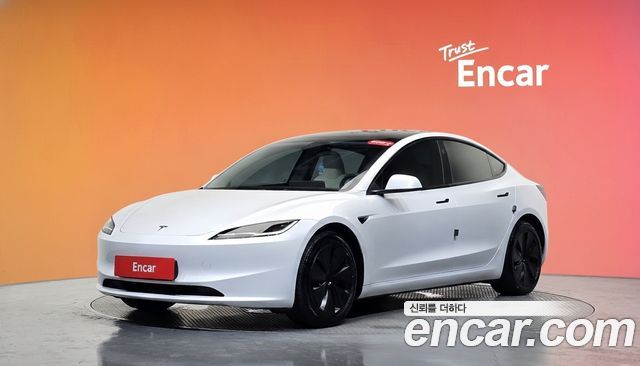 Tesla Model 3 2024