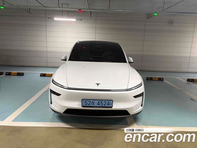 Tesla Model Y 2026