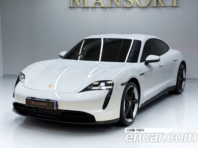 Porsche Taycan 2021