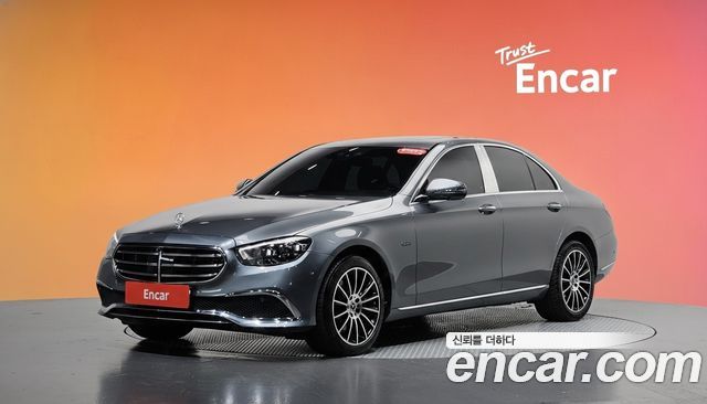 Mercedes-Benz E-Class 2021