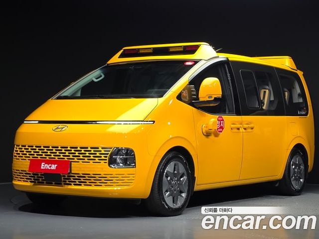 Hyundai Staria 2025
