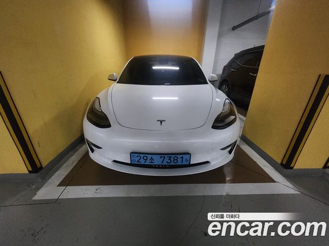 Tesla Model 3 2022