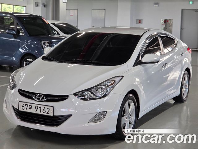 Hyundai AVANTE 2011