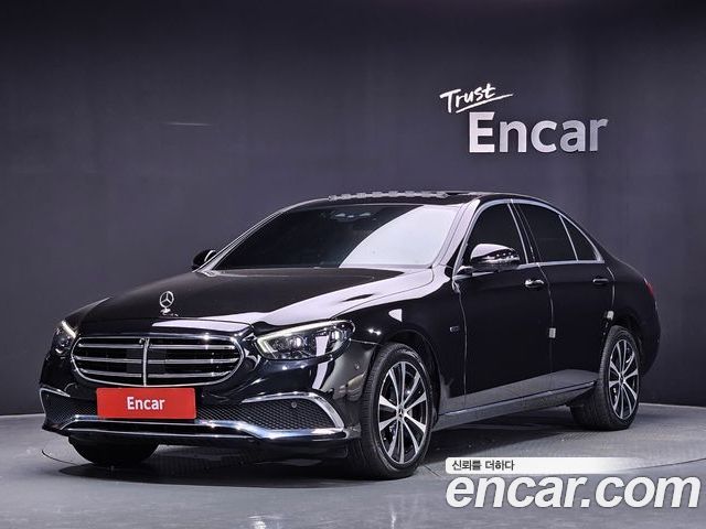 Mercedes-Benz E-Class 2021