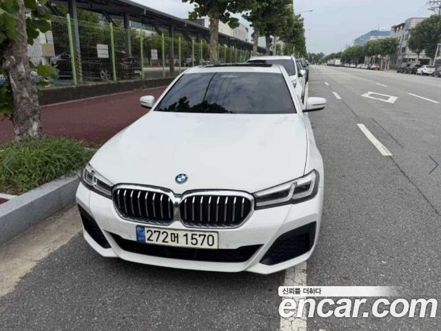 BMW 5-Series 2022