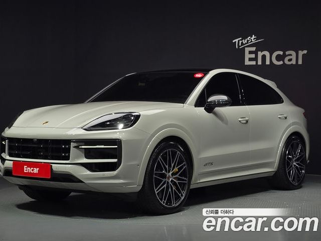 Porsche Cayenne 2025