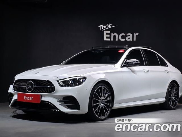 Mercedes-Benz E-Class 2022
